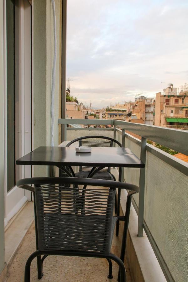 Spacious Central Flat☆3Min To Metro☆Ac|Netflix|Pc Athen Eksteriør billede