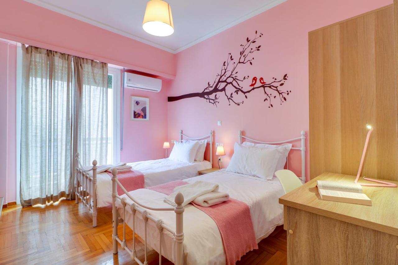 Spacious Central Flat☆3Min To Metro☆Ac|Netflix|Pc Athen Eksteriør billede