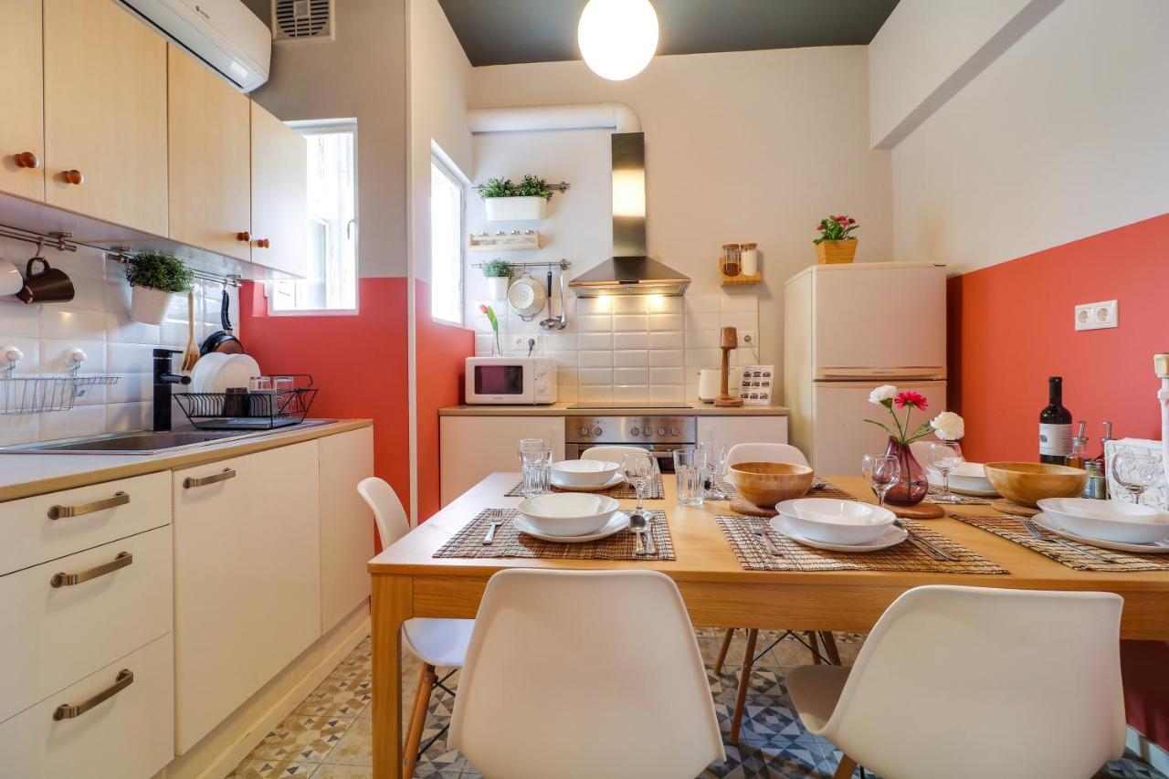 Spacious Central Flat☆3Min To Metro☆Ac|Netflix|Pc Athen Eksteriør billede